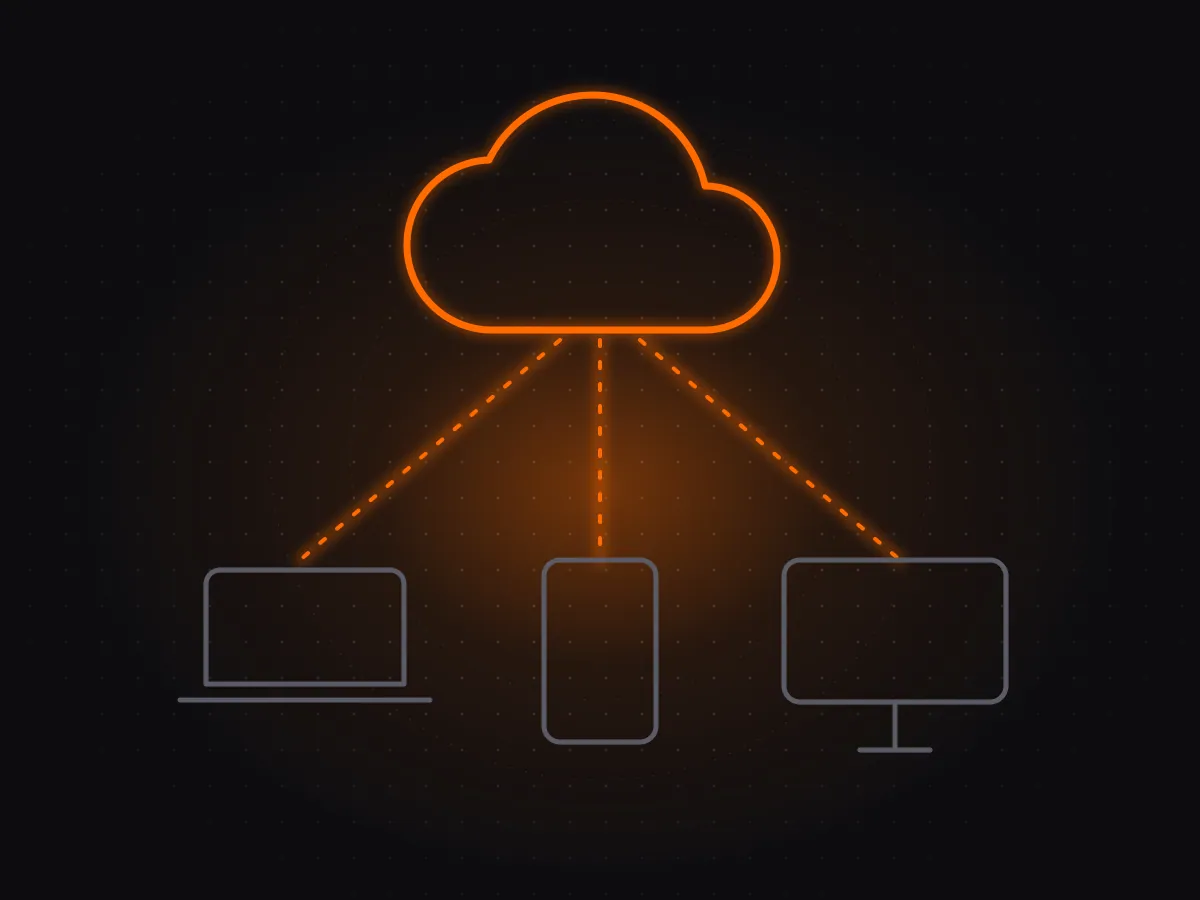 Illustration: Cloud verbunden mit Laptop, Smartphone und Monitor